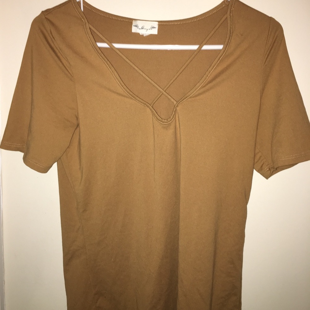 A nice blouse for pregnant women